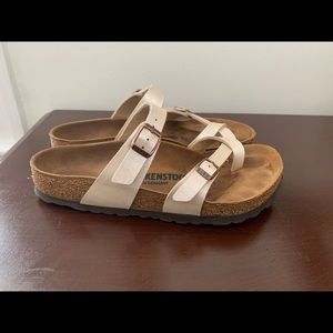 Birkenstock Mayari-Birko Flor Sandal